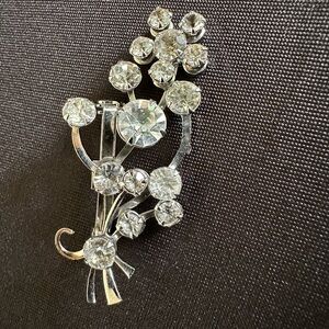 Vintage silver tone floral spray brooch